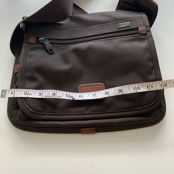 Tumi Alpha flap messenger small travel tote - Picture 9 of 12